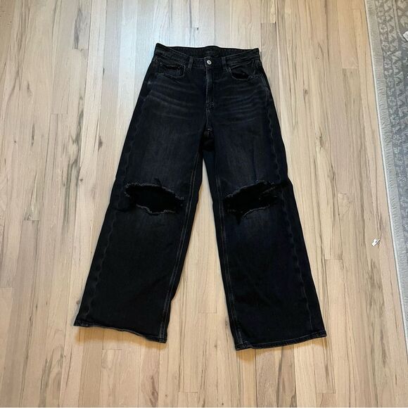 American Eagle Ripped Jeans - Picture 7 of 9